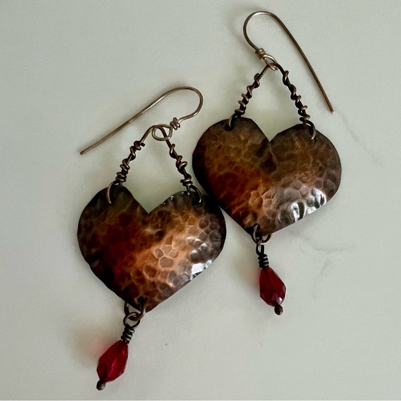 Handcrafted Cherokee Metal Wire Beads HEART Earrings - Picture 2 of 5